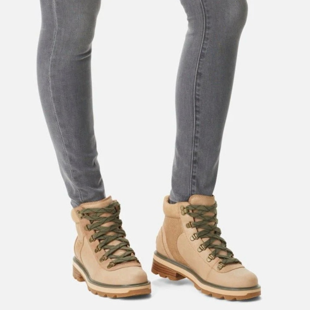 SOREL Lenox Hiking Boot. Worn once. Tan color with green laces. Size 9.